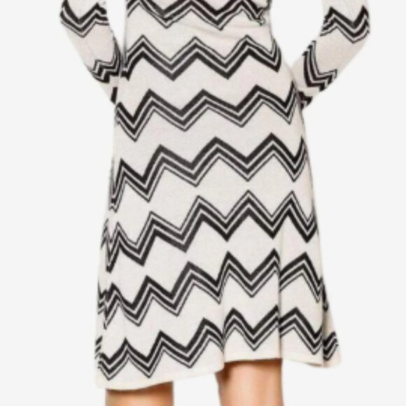 BCBG MaxAzria Keeley Black/Beige Zigzag Silk Blend Sweater Dress, Size S - Picture 2 of 6